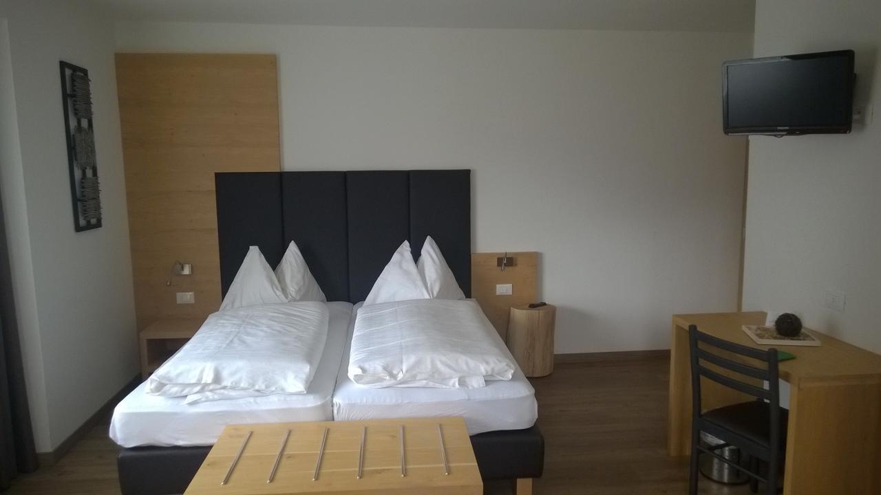 Guesthouse Dolomiten Egna Exterior foto